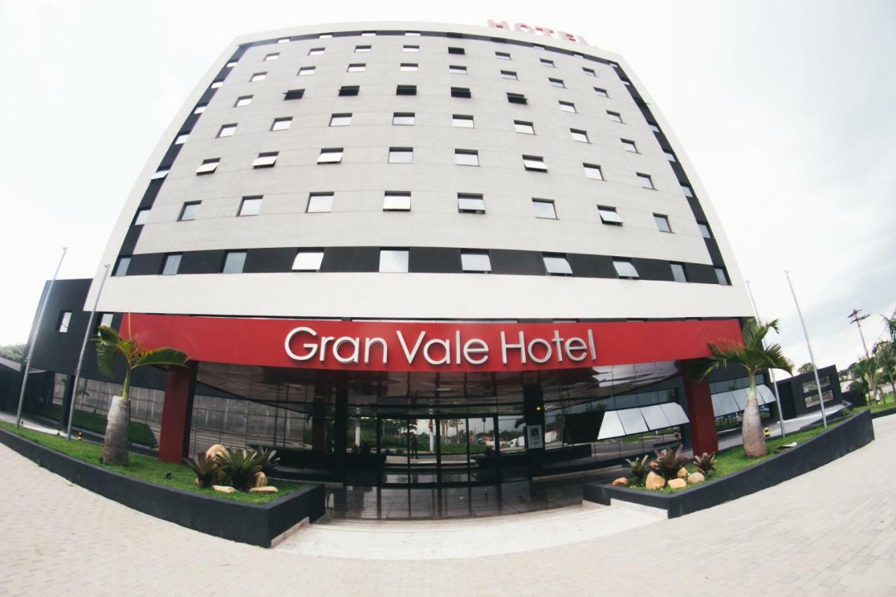 Summit Suites Hotel Cacapava Bagian luar foto